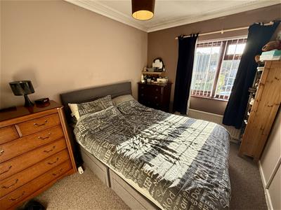 FRONT BEDROOM 2
